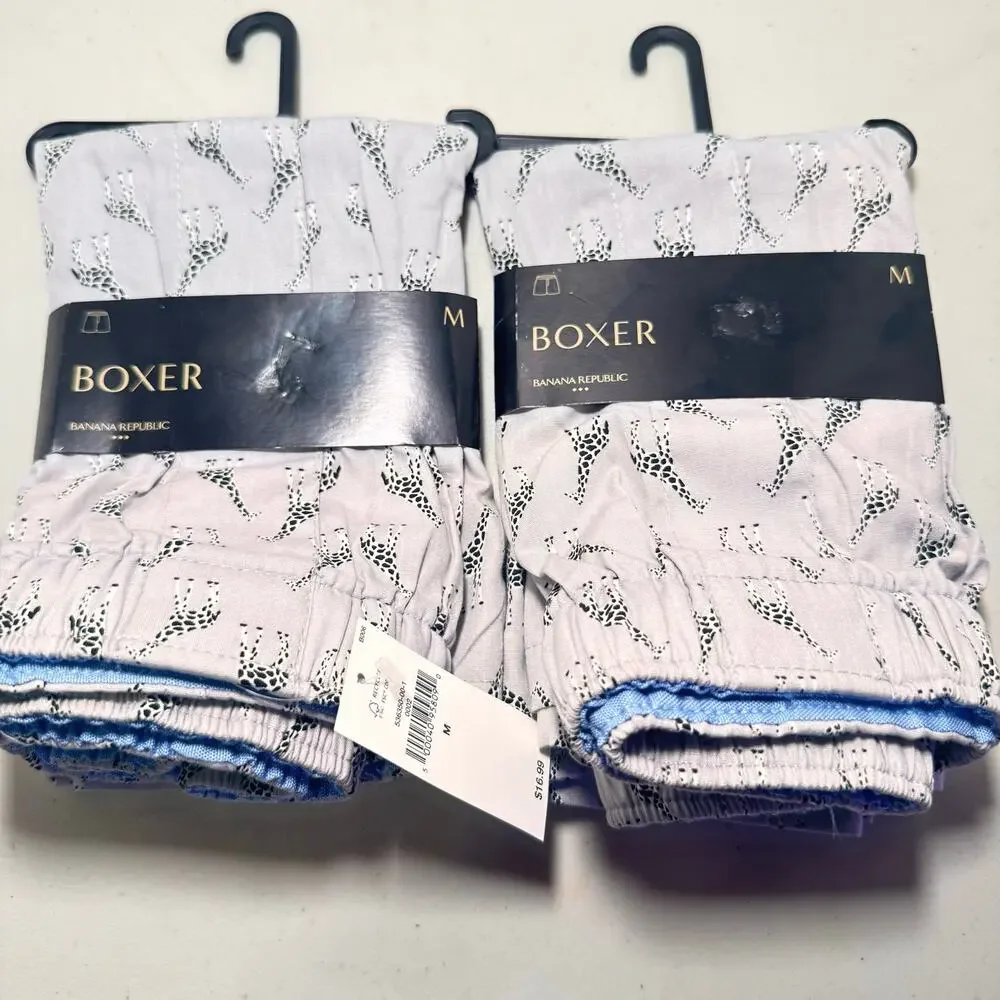 Banana Republic 2 Pairs Sz M Boxers NWT light gray with Giraffes